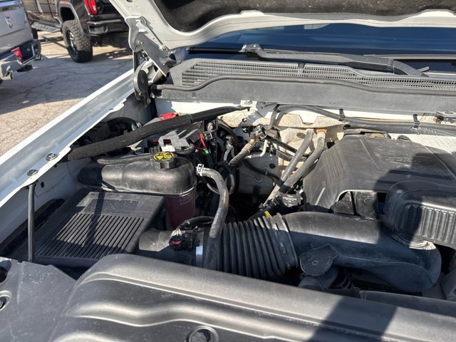 Used 2017 Chevrolet Silverado 2500 LT AWD/4WD image 6