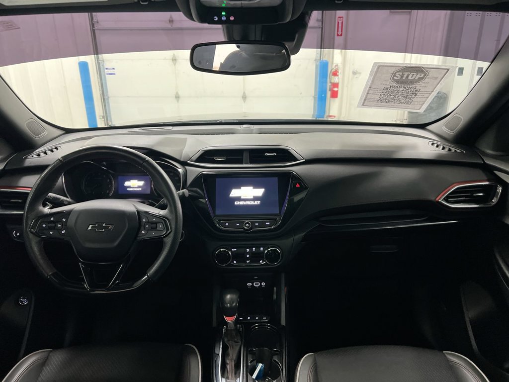 Used 2022 Chevrolet TrailBlazer RS w/ Sun and Liftgate Package AWD/4WD image 10