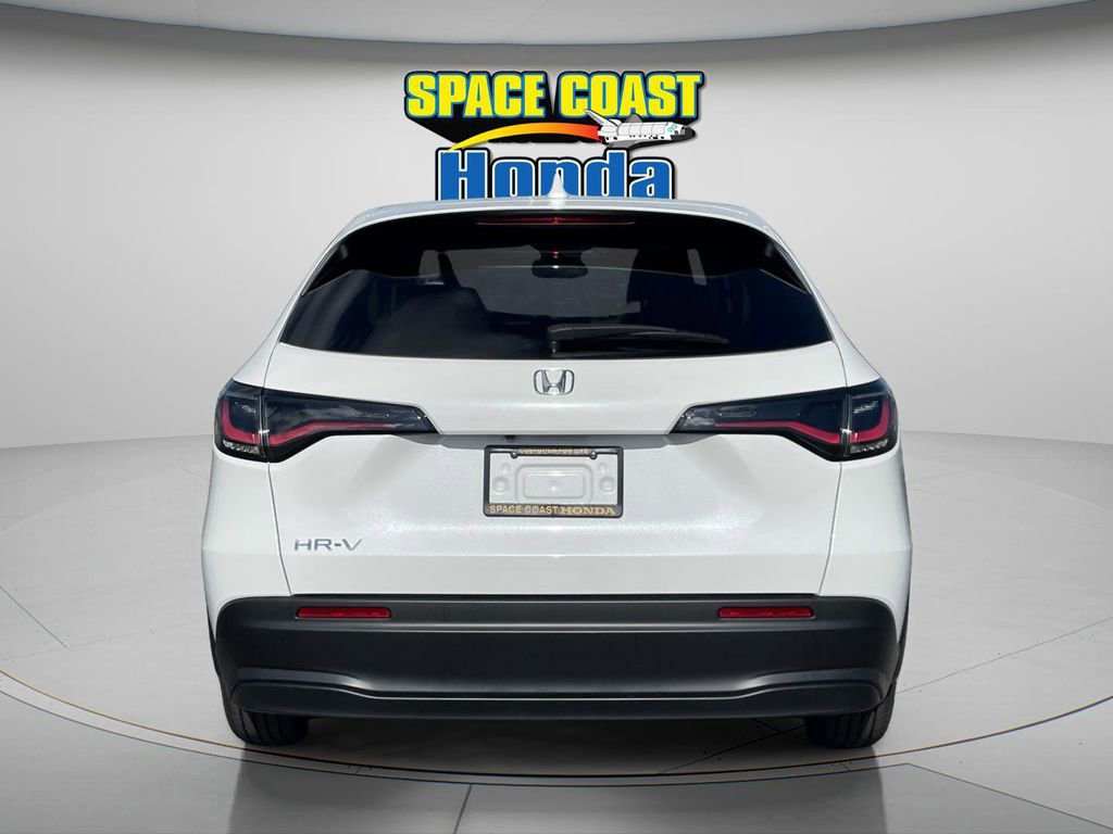 New 2026 Honda HR-V LX image 8