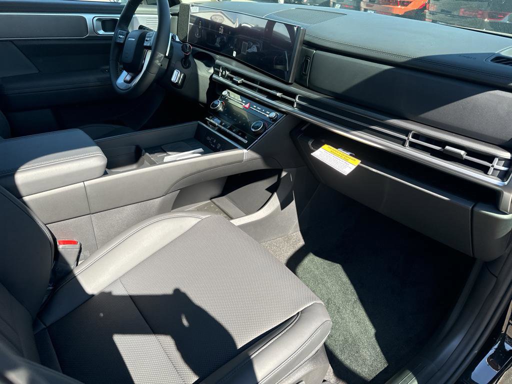 New 2025 Hyundai Santa Fe SEL image 18