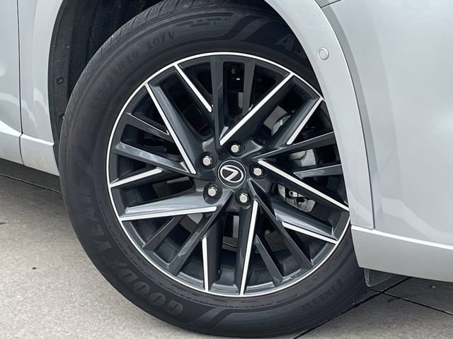 Used 2025 Lexus TX 350 AWD w/ Technology Package image 9