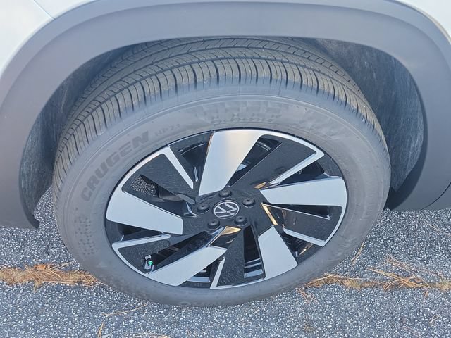 New 2026 Volkswagen Atlas Cross Sport SE FWD image 7