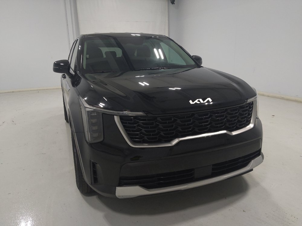 Used 2024 Kia Sorento LX FWD image 14