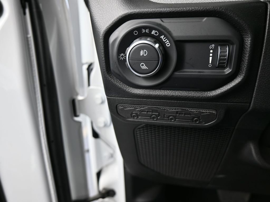 Used 2024 Jeep Gladiator Willys image 32