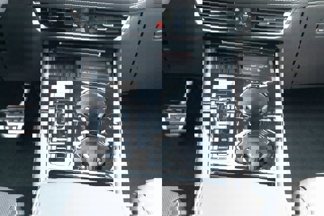 New 2026 Volkswagen Atlas Cross Sport SEL Premium R-Line image 33