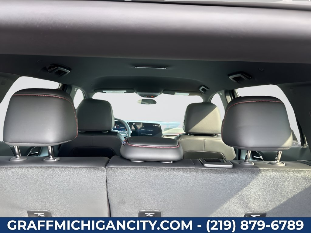 New 2027 Chevrolet Equinox RS FWD image 36