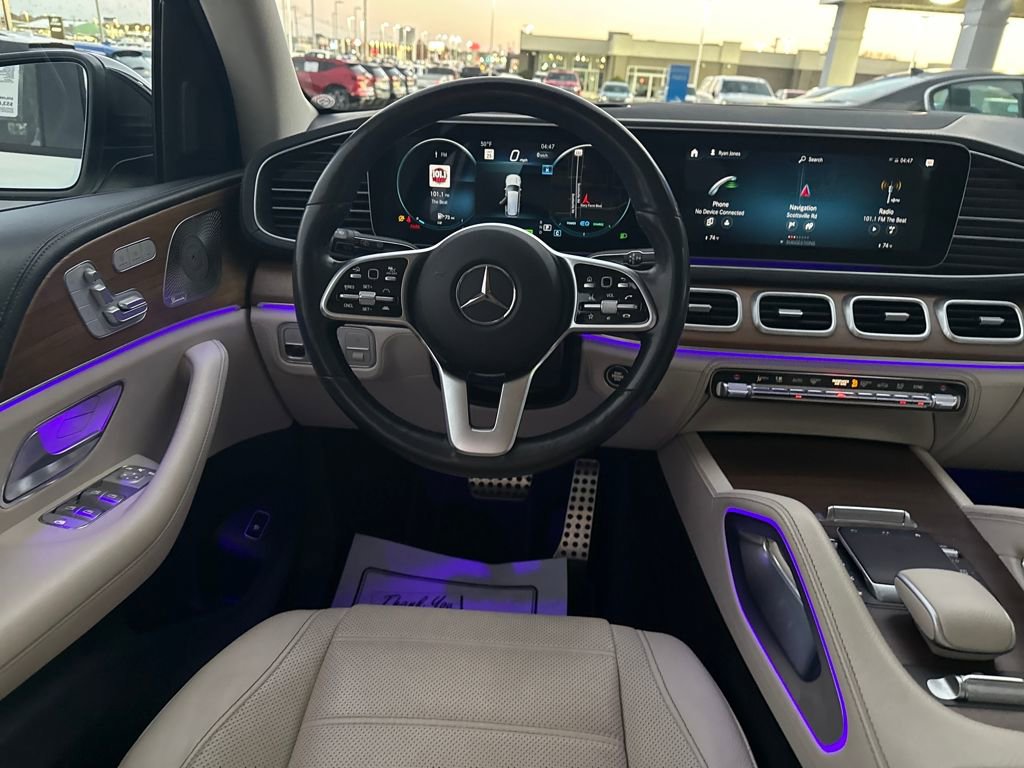 Used 2022 Mercedes-Benz GLS 450 4MATIC image 17