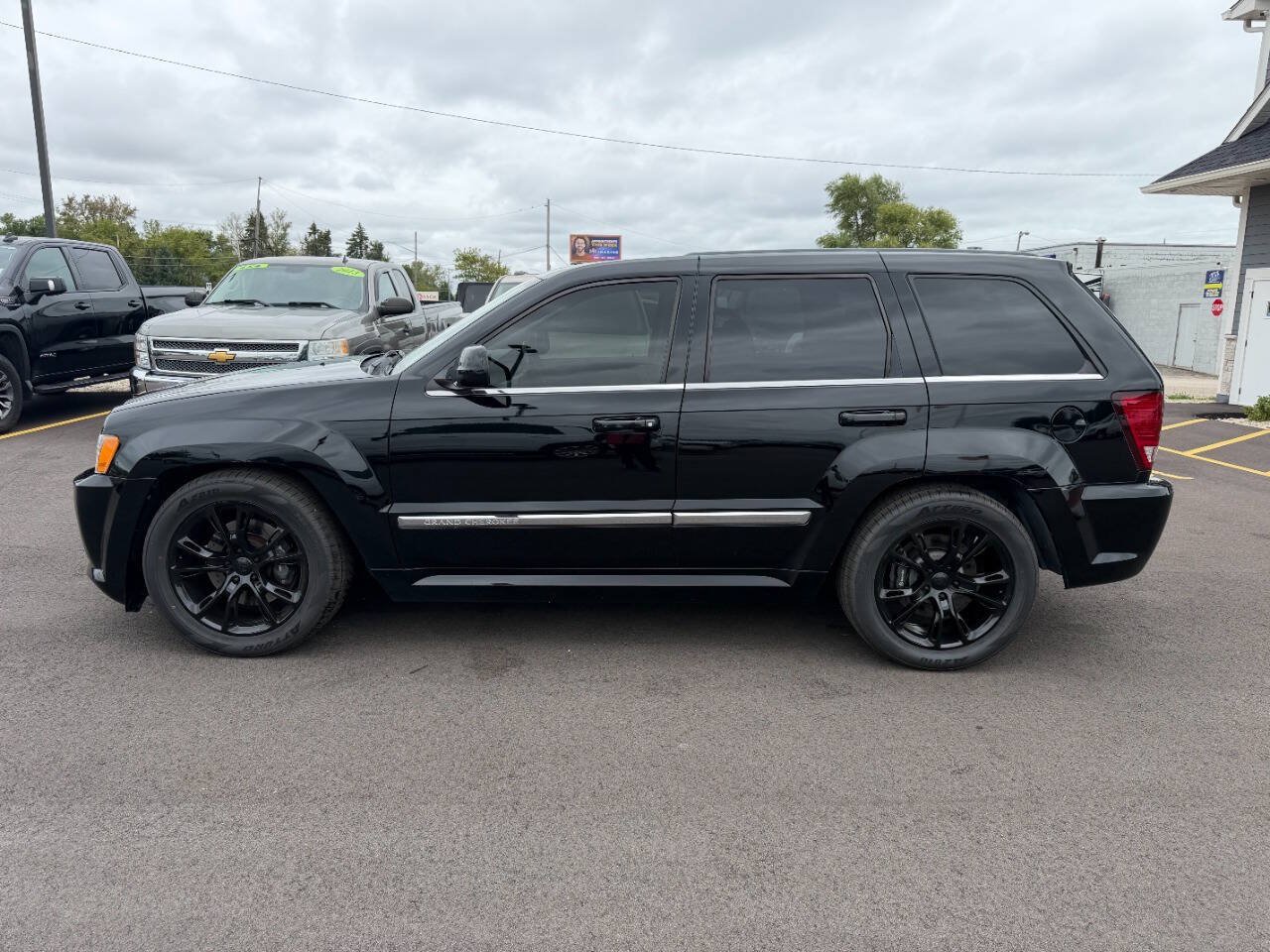 Used 2007 Jeep Grand Cherokee SRT8 w/ SRT Option Group I AWD/4WD image 2