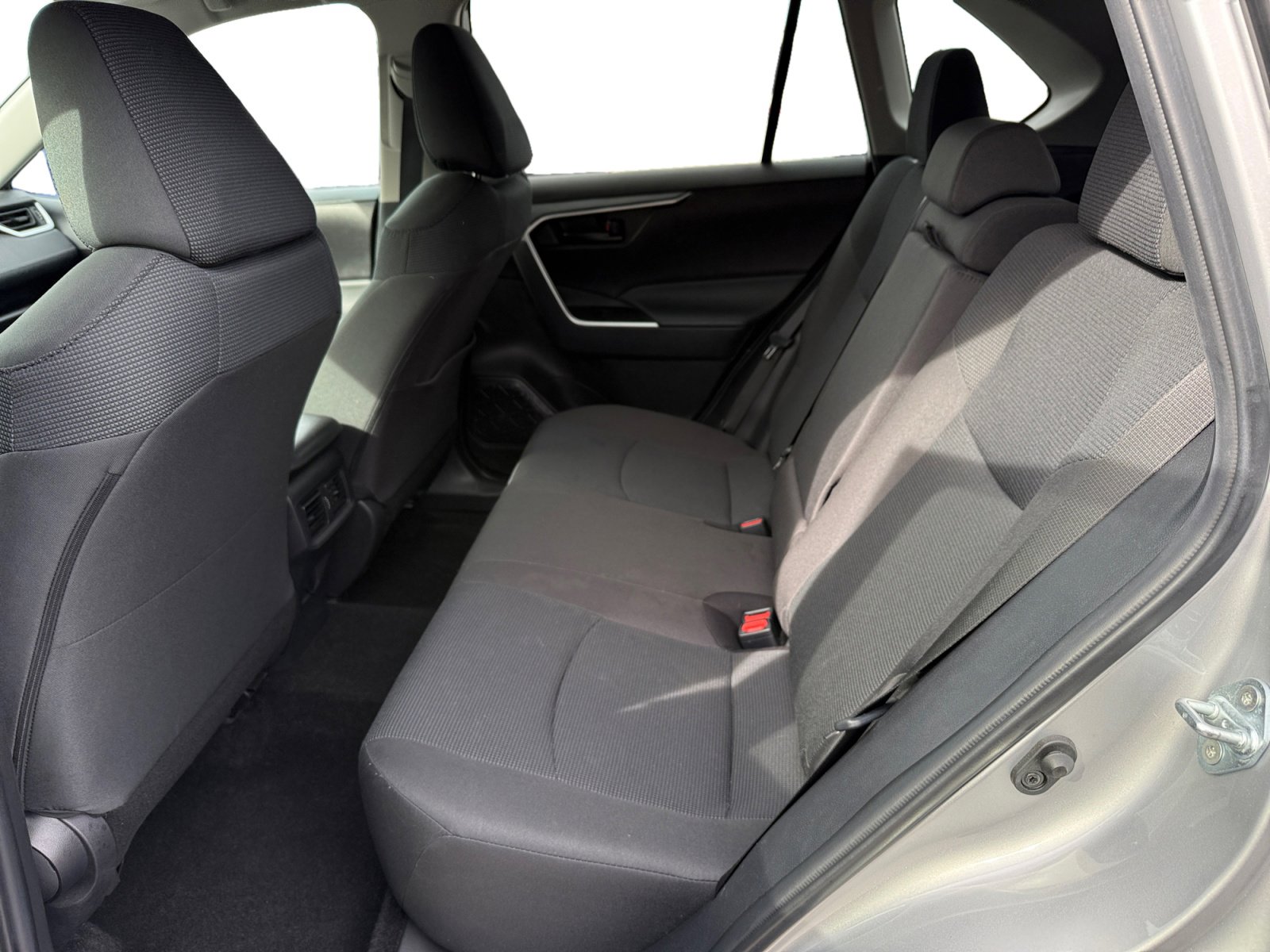 Used 2024 Toyota RAV4 LE image 16