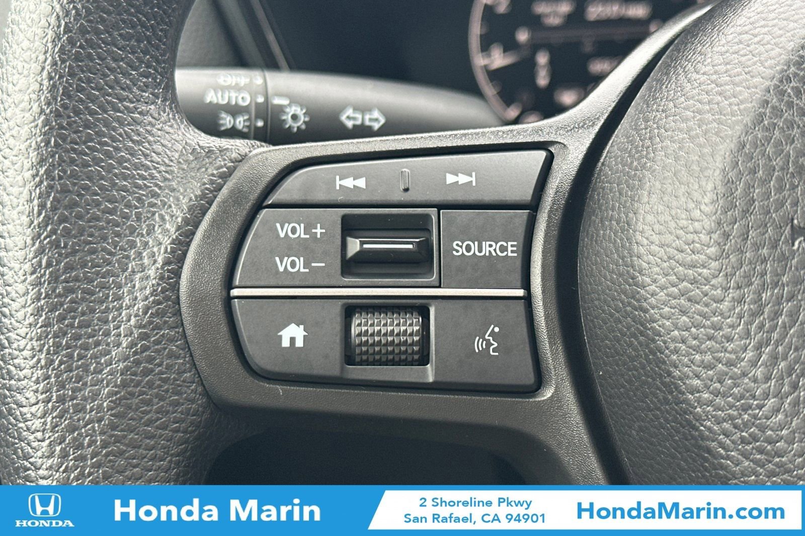 Used 2025 Honda CR-V EX image 29