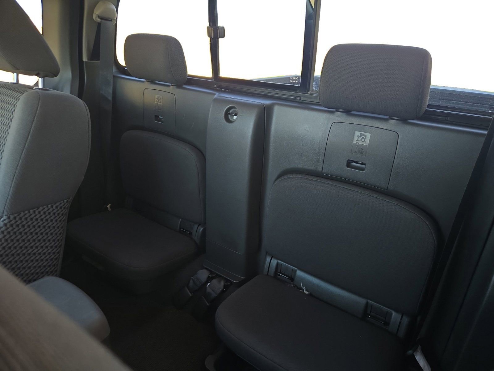 Used 2019 Nissan Frontier SV AWD/4WD image 13