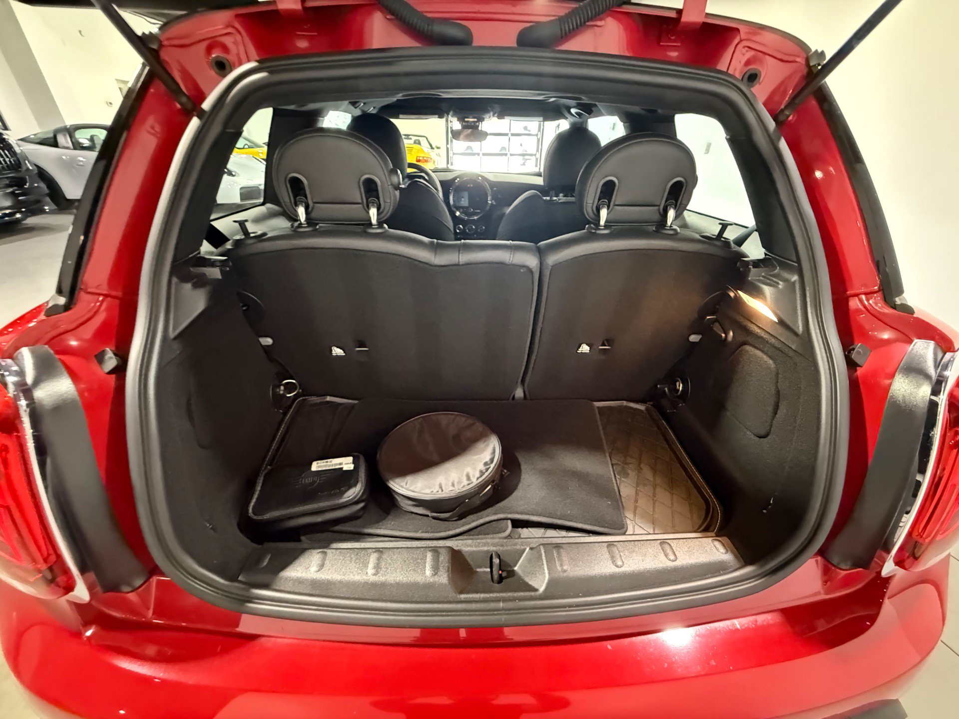 Used 2023 MINI Cooper S FWD image 18