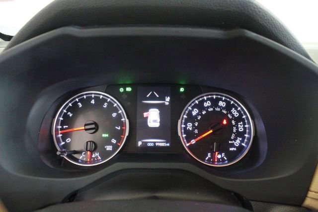 Used 2019 Toyota RAV4 XLE FWD image 12