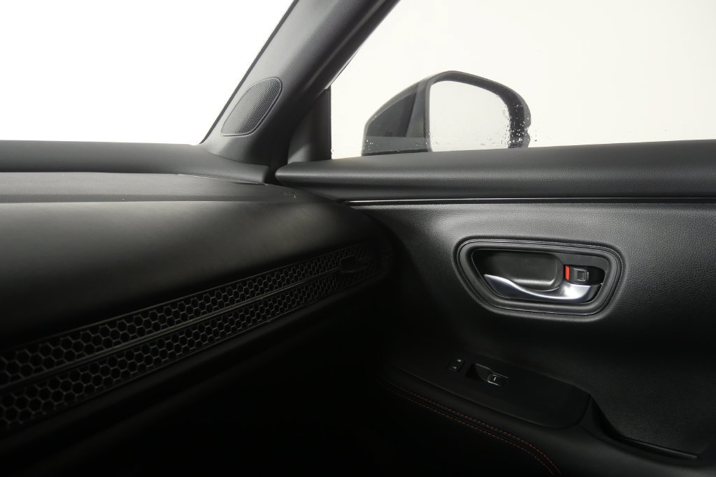 Used 2025 Honda HR-V Sport image 25
