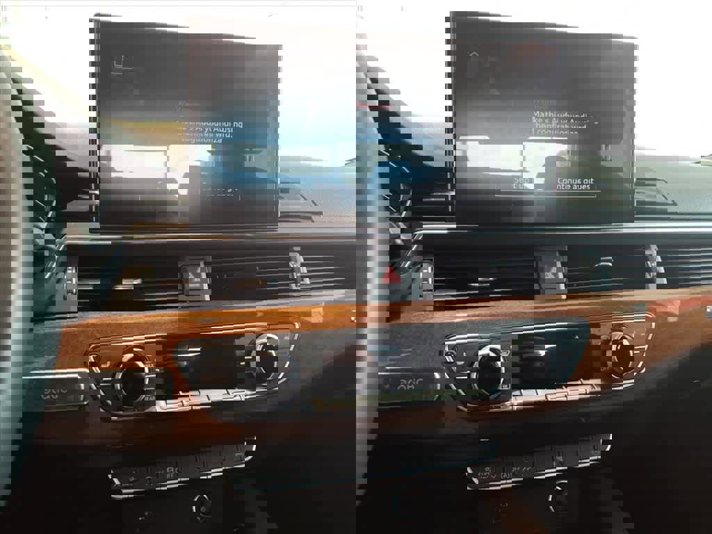 Used 2022 Audi A4 2.0T Premium w/ Convenience Package image 13