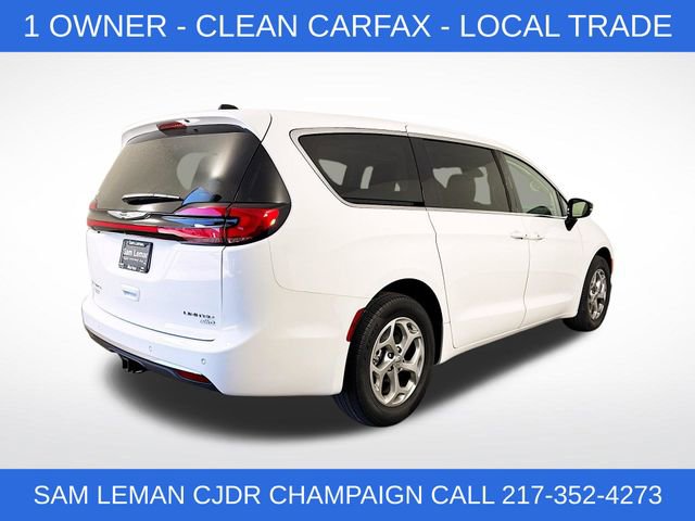 Used 2024 Chrysler Pacifica Limited w/ Trailer Tow Group image 7