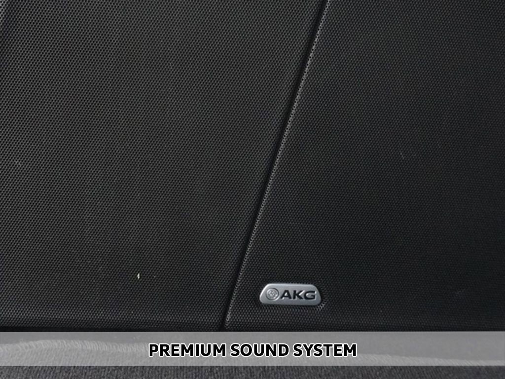 Used 2023 Cadillac Escalade Premium Luxury w/ LPO, Floor Liner Package AWD/4WD image 5