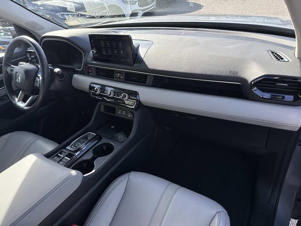 Used 2023 Honda Pilot EX-L image 12