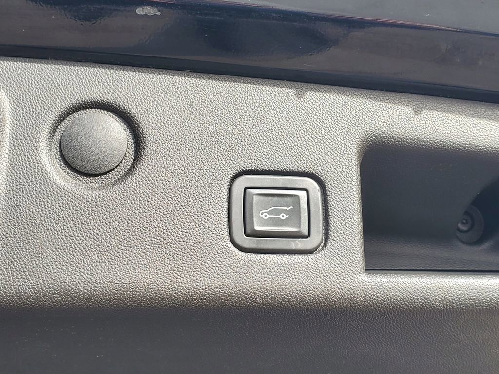 Used 2019 Chevrolet Equinox Premier image 9