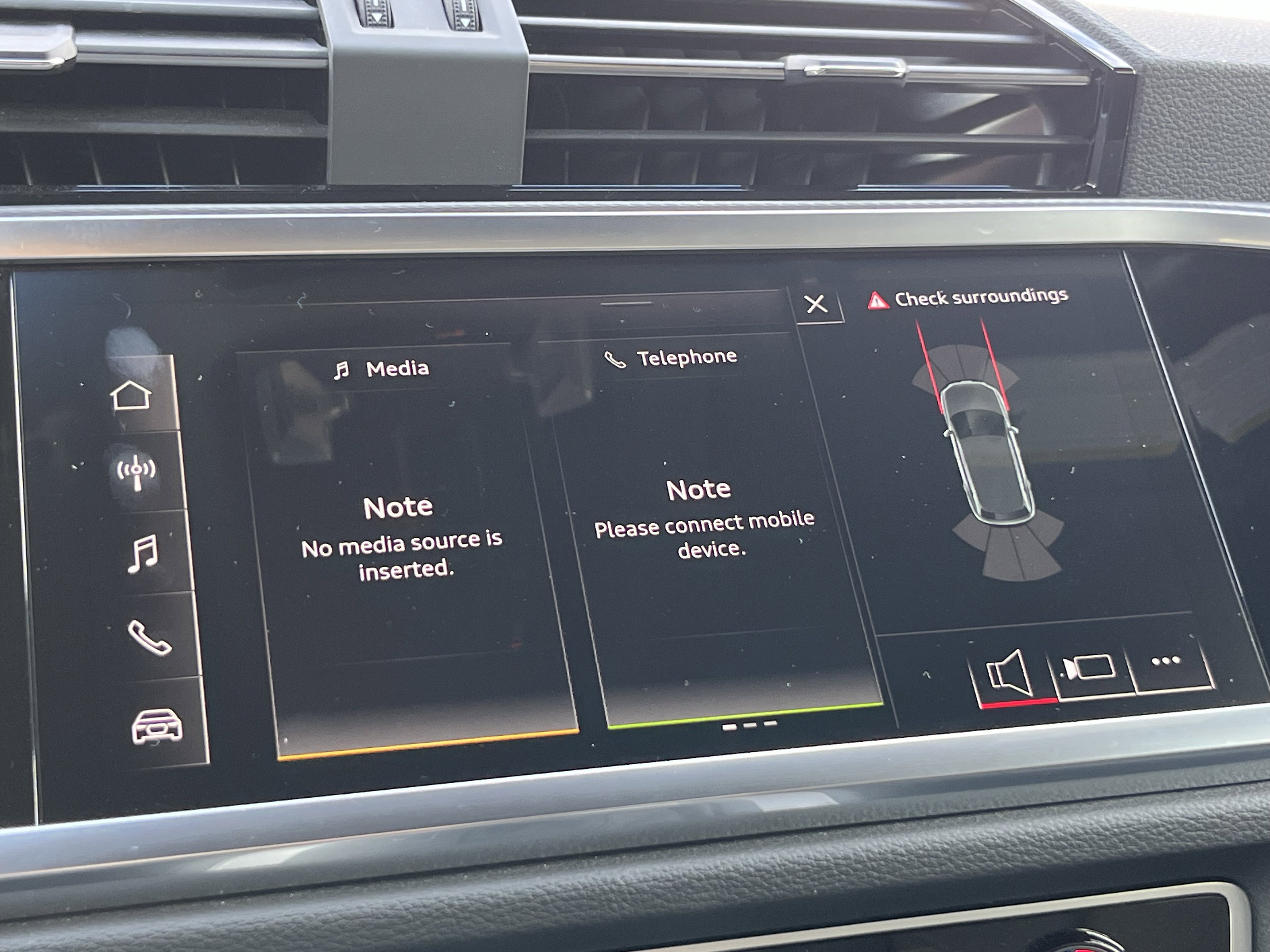 Used 2023 Audi Q3 2.0T Premium image 29