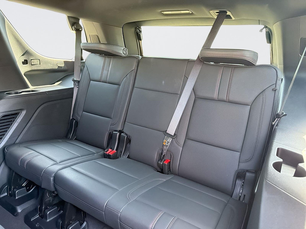 Used 2026 Chevrolet Tahoe RST RWD image 25