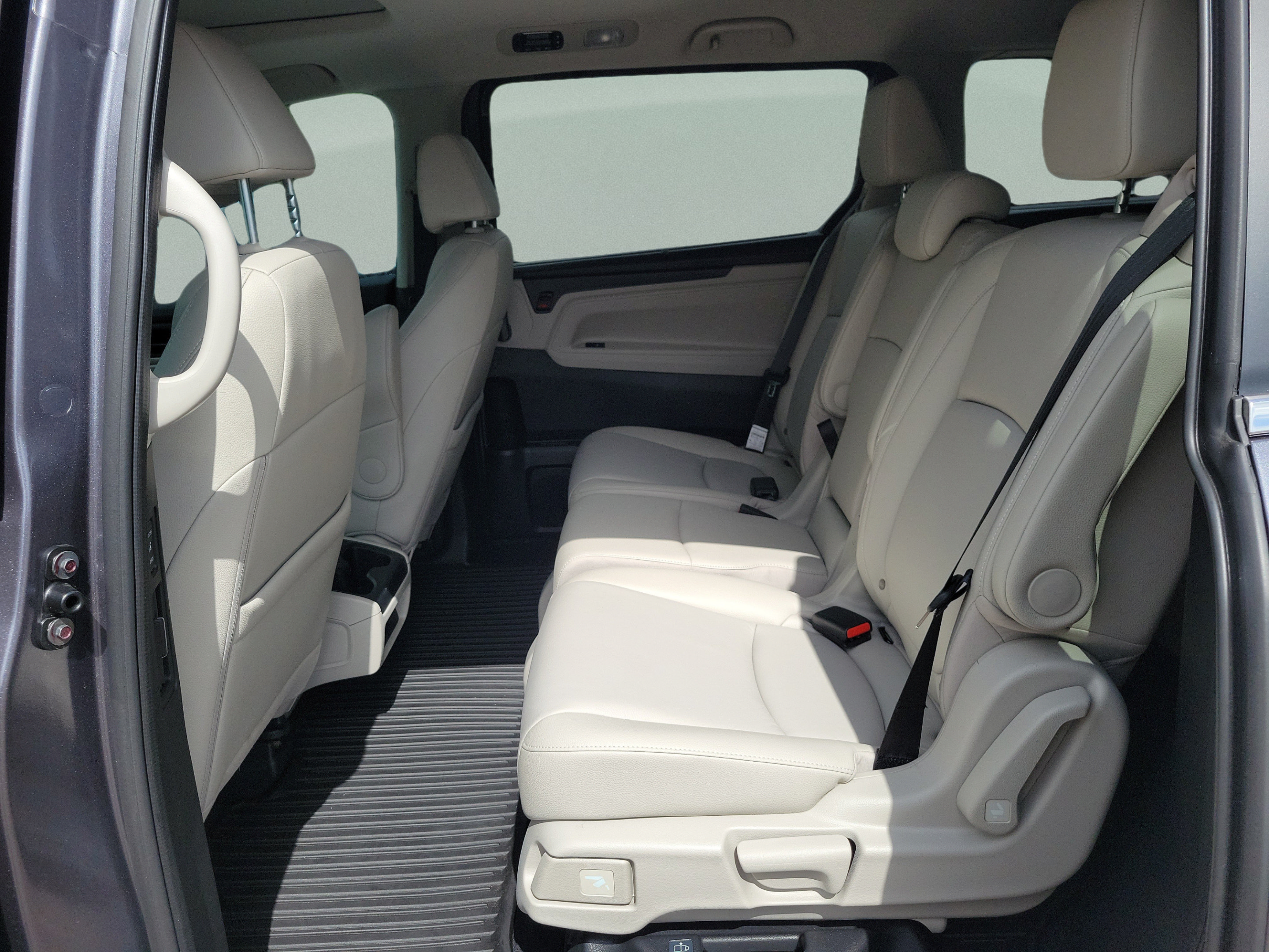 Certified 2026 Honda Odyssey EX-L image 9