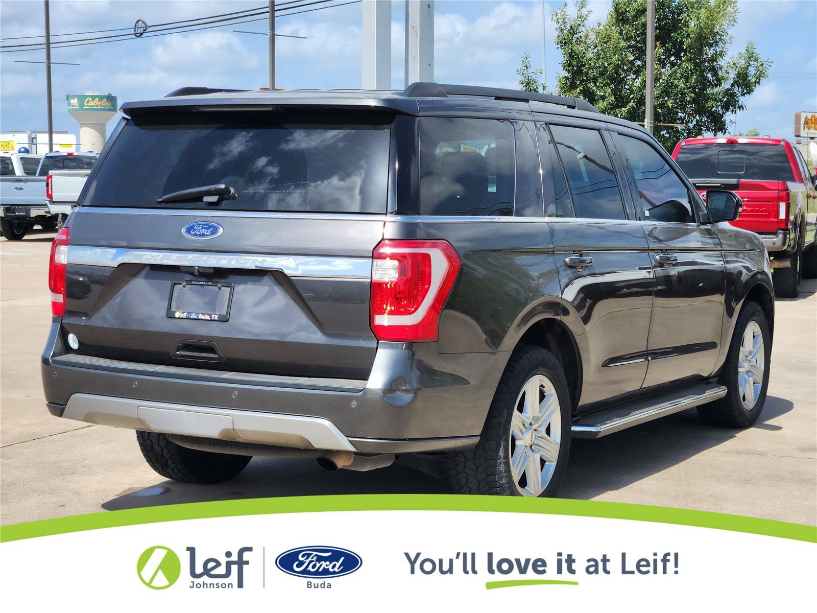 Used 2020 Ford Expedition XLT w/ Equipment Group 202A RWD image 4