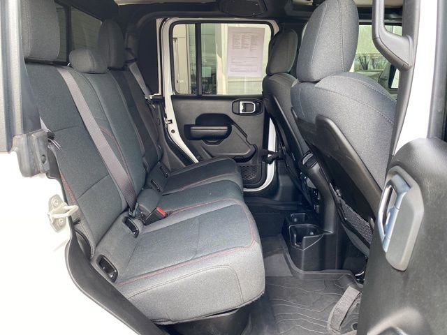 Used 2024 Jeep Gladiator Rubicon w/ Technology Group image 17