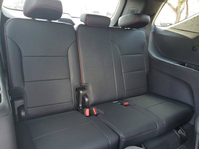 New 2026 Chevrolet Traverse RS image 13