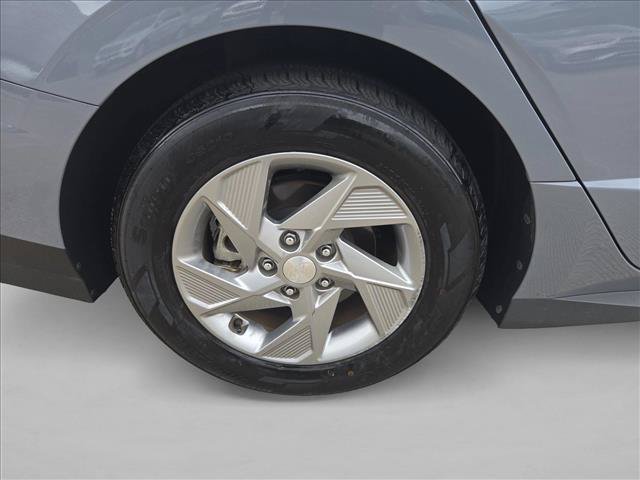 Used 2025 Hyundai Sonata SE FWD image 12