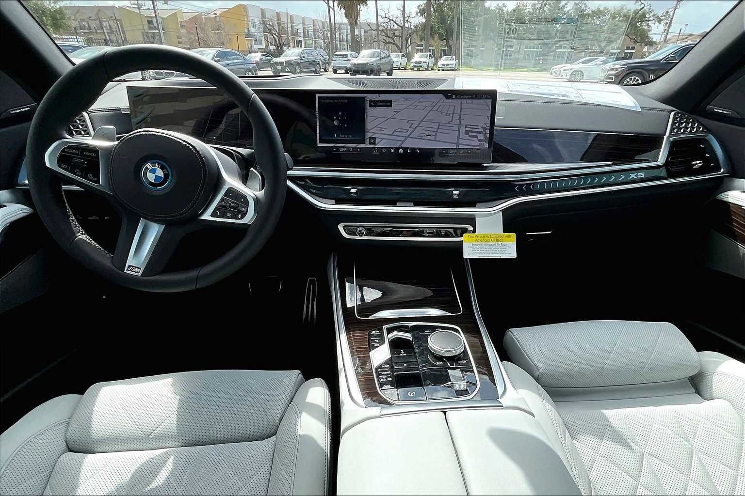 New 2025 BMW X5 xDrive50e w/ M Sport Package image 10