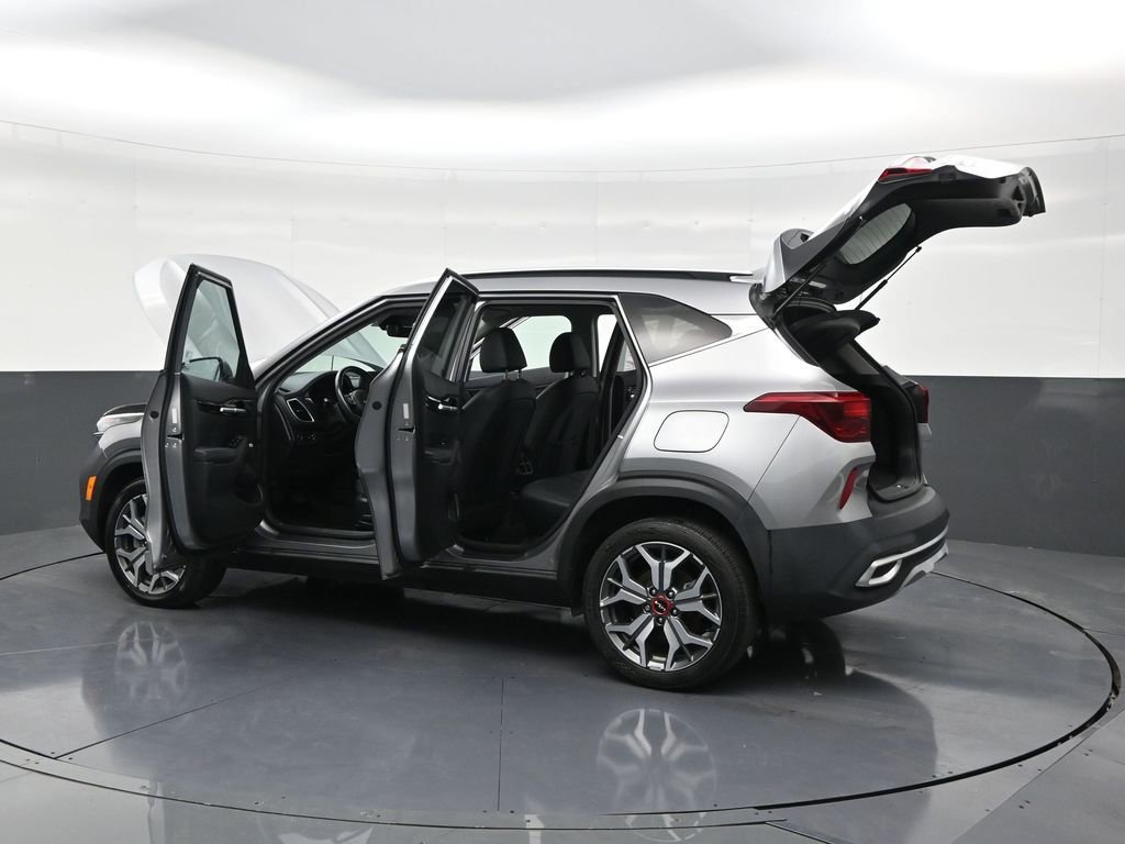 Used 2023 Kia Seltos SX image 31