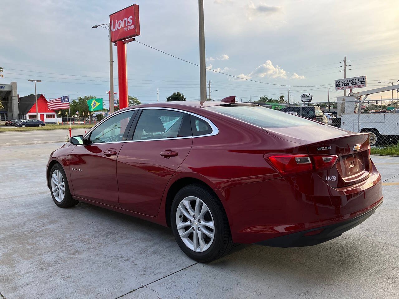 Used 2018 Chevrolet Malibu LT FWD image 8