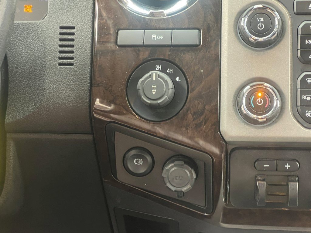 Used 2015 Ford F250 Platinum image 22
