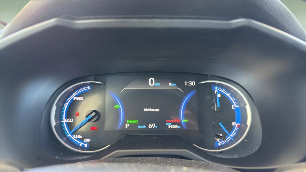 Used 2025 Toyota RAV4 XLE image 10