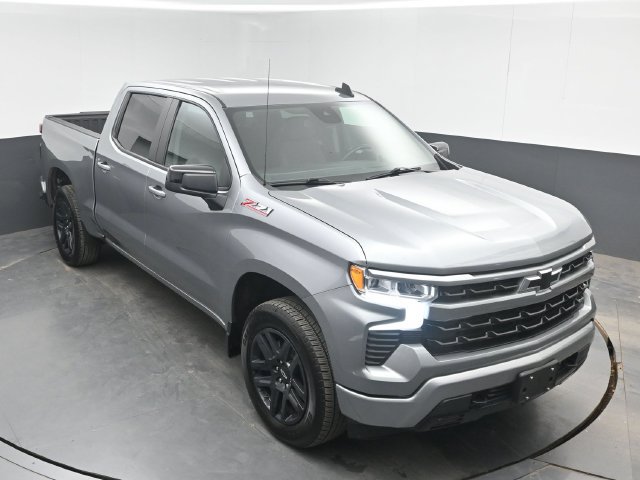 Used 2023 Chevrolet Silverado 1500 RST w/ Z71 Off-Road Package AWD/4WD image 32