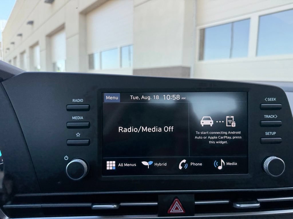 New 2026 Hyundai Elantra Hybrid FWD image 15
