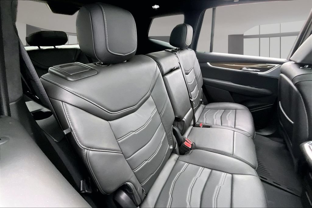 Certified 2025 Cadillac XT6 Premium Luxury w/ Platinum Package AWD/4WD image 27
