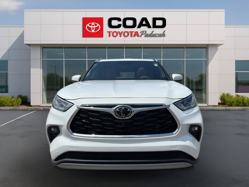 Certified 2025 Toyota Highlander Platinum AWD/4WD image 7
