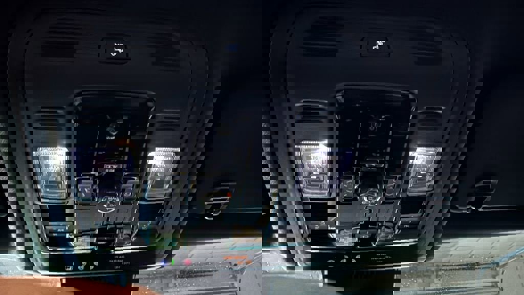 New 2026 GMC Yukon Denali Ultimate w/ LPO, Floor Liner Package image 38