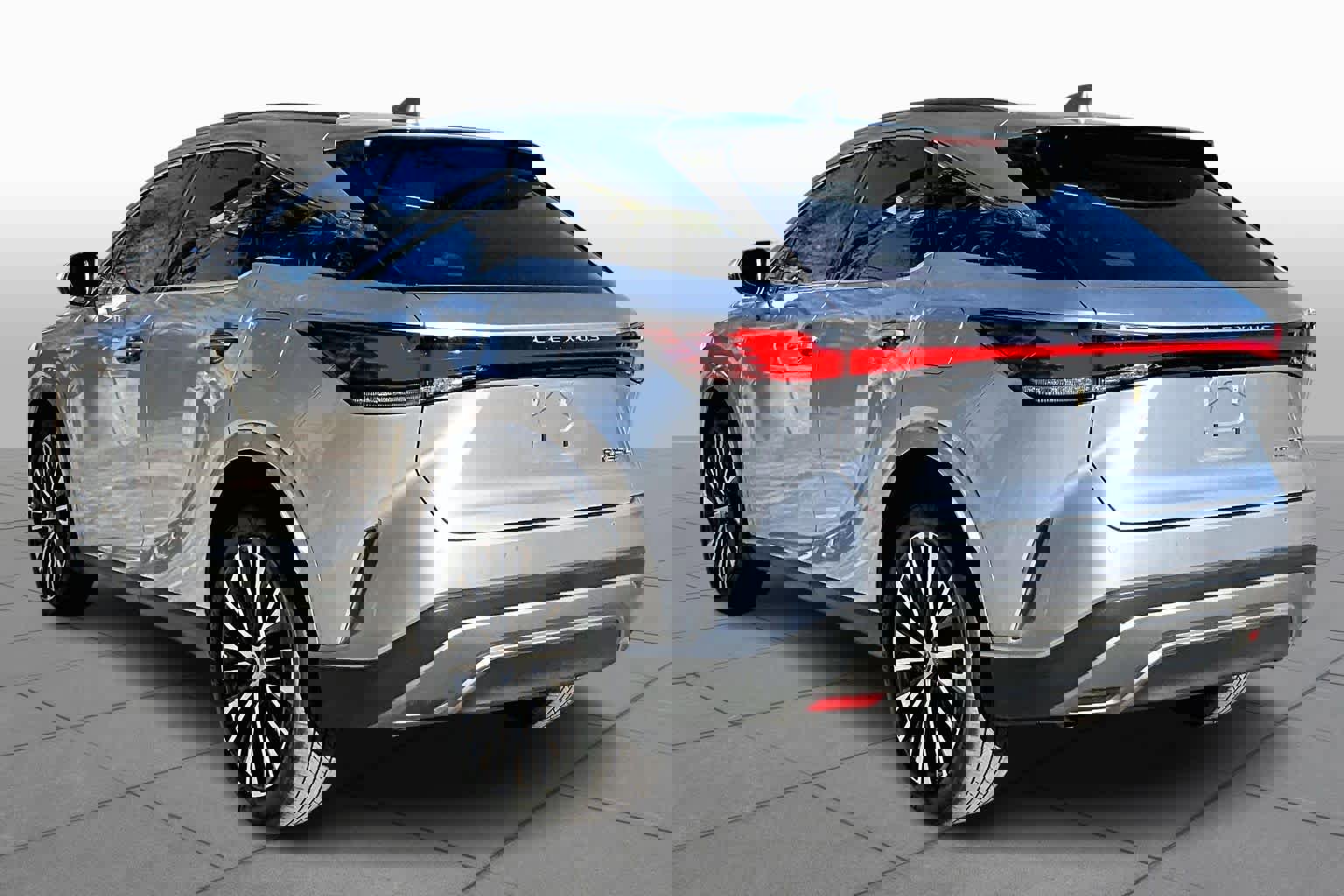 Used 2023 Lexus RX 350 Premium Plus w/ Cold Area Package image 12