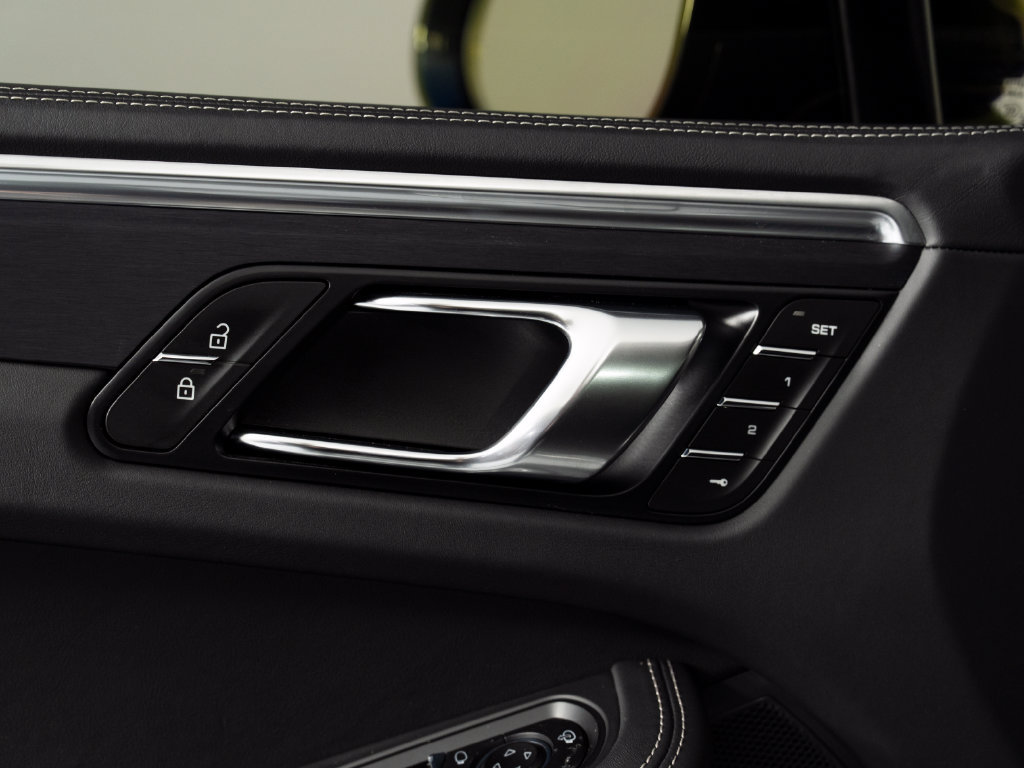 Certified 2023 Porsche Macan GTS AWD/4WD image 20