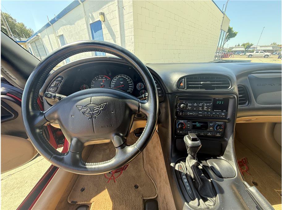 Used 2002 Chevrolet Corvette Convertible w/ Preferred Equipment Group2 RWD image 19