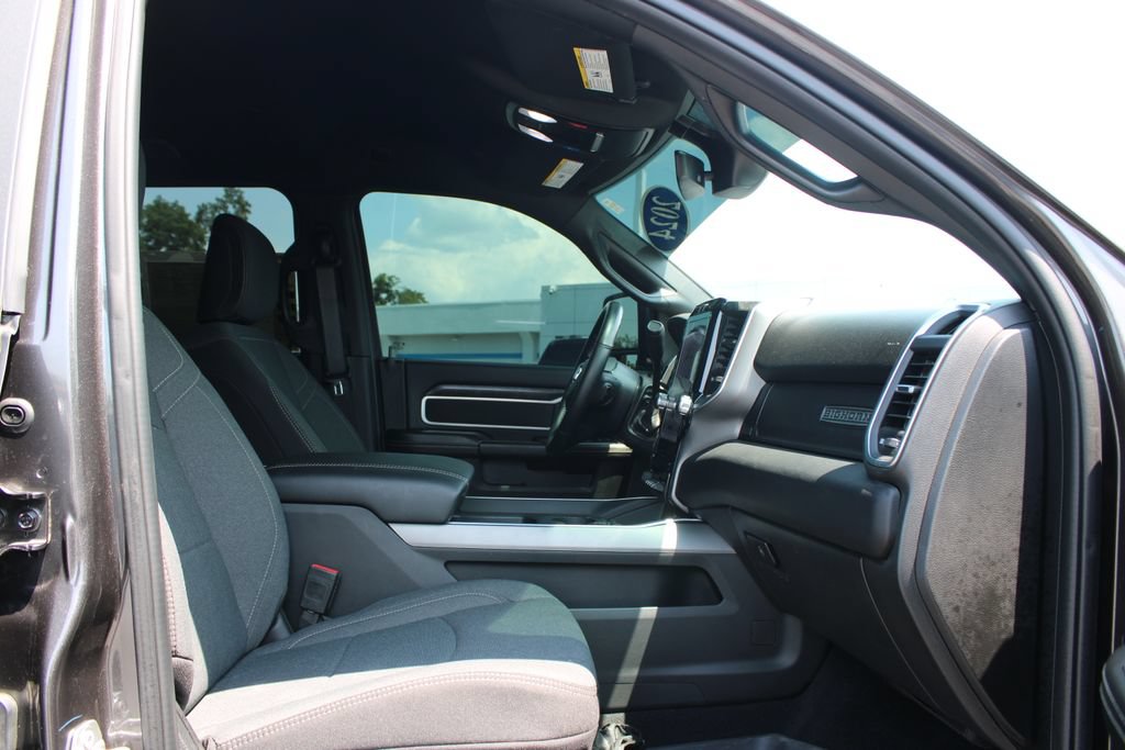 Used 2024 RAM 2500 Big Horn w/ Night Edition AWD/4WD image 31