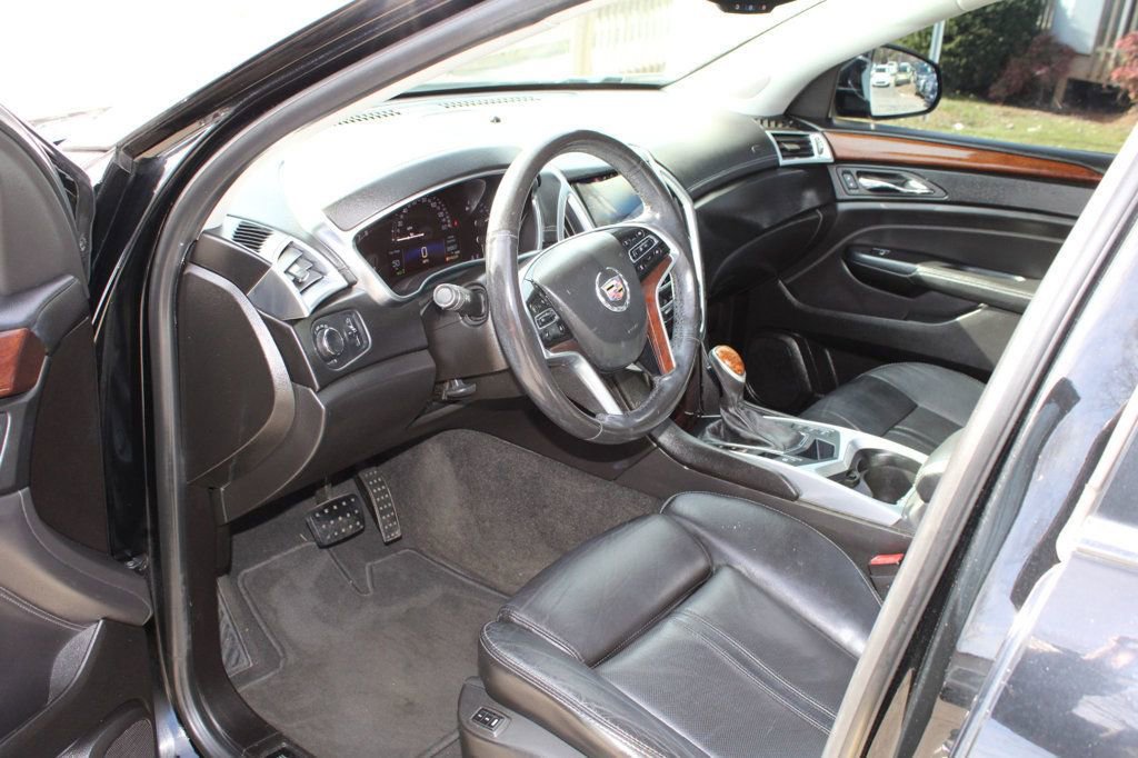 Used 2016 Cadillac SRX Luxury w/ Driver Awareness Package image 13