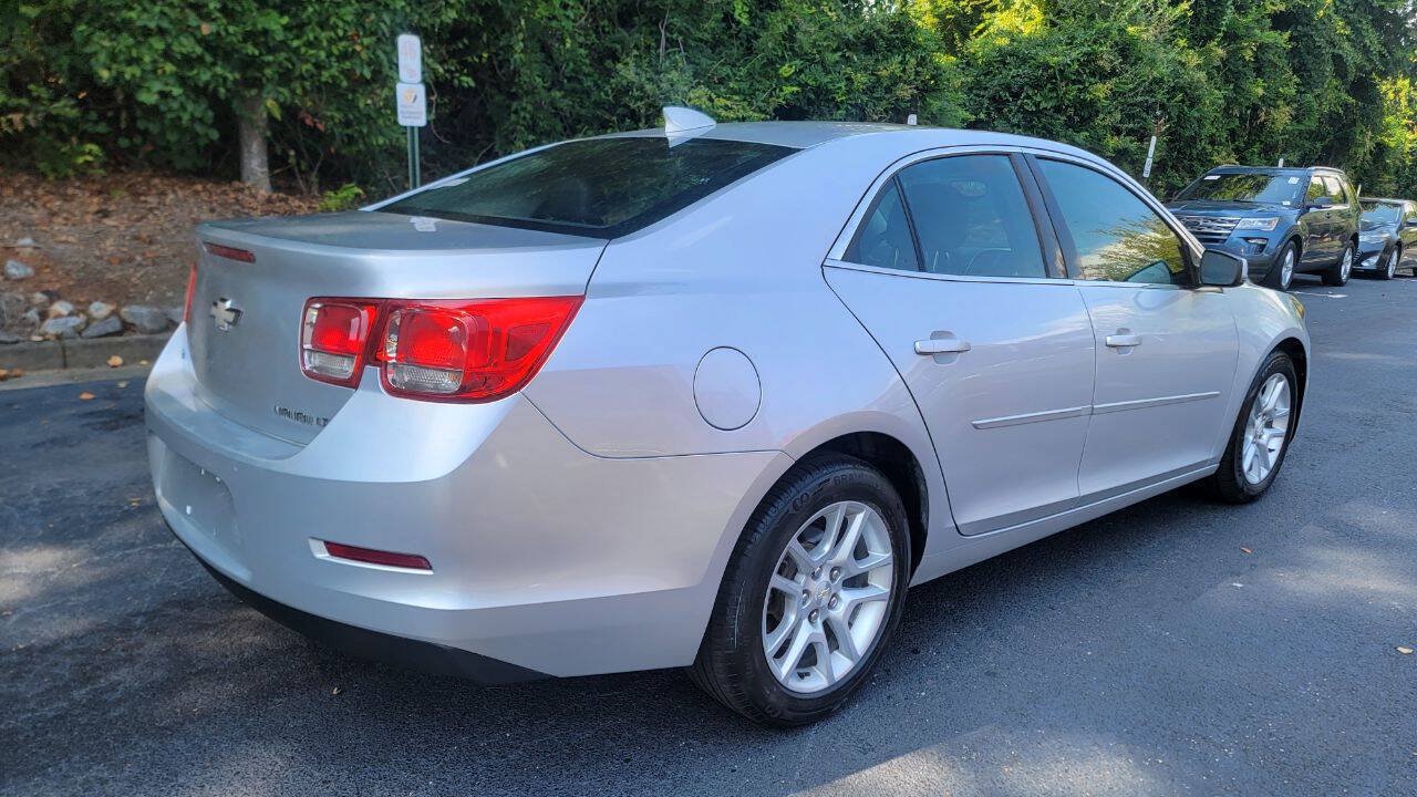Used 2015 Chevrolet Malibu LT w/ Power Convenience Package FWD image 5
