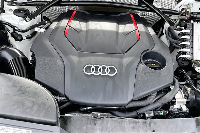 Used 2024 Audi SQ5 Prestige w/ Prestige Package image 34