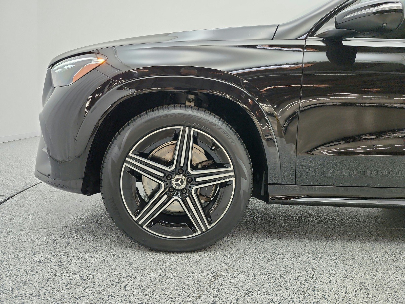 Certified 2024 Mercedes-Benz GLE 580 4MATIC image 22