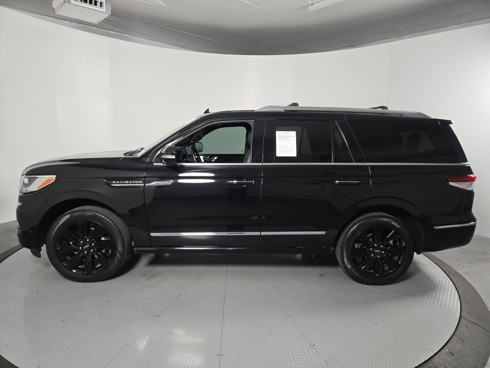 Certified 2023 Lincoln Navigator Reserve image 7