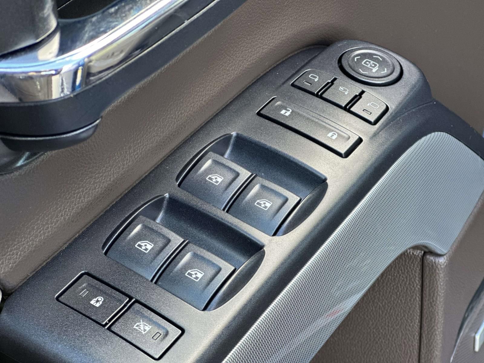 Used 2018 Chevrolet Silverado 2500 LTZ w/ Duramax Plus Package image 21